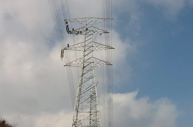 한전 345kV 송전 철탑 공사 전경